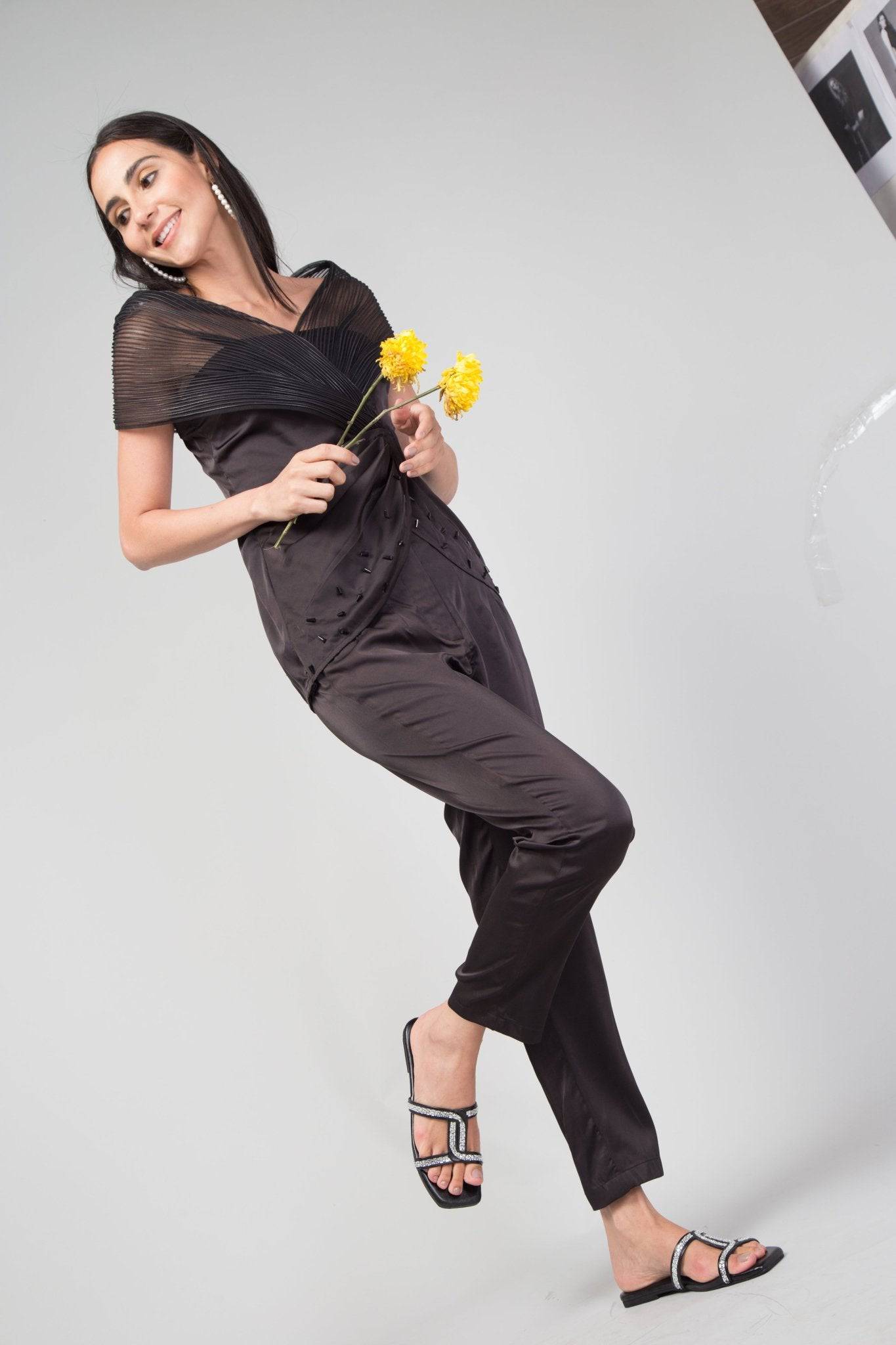 2 String Interlocked Embellished Flats - Black - Windlust