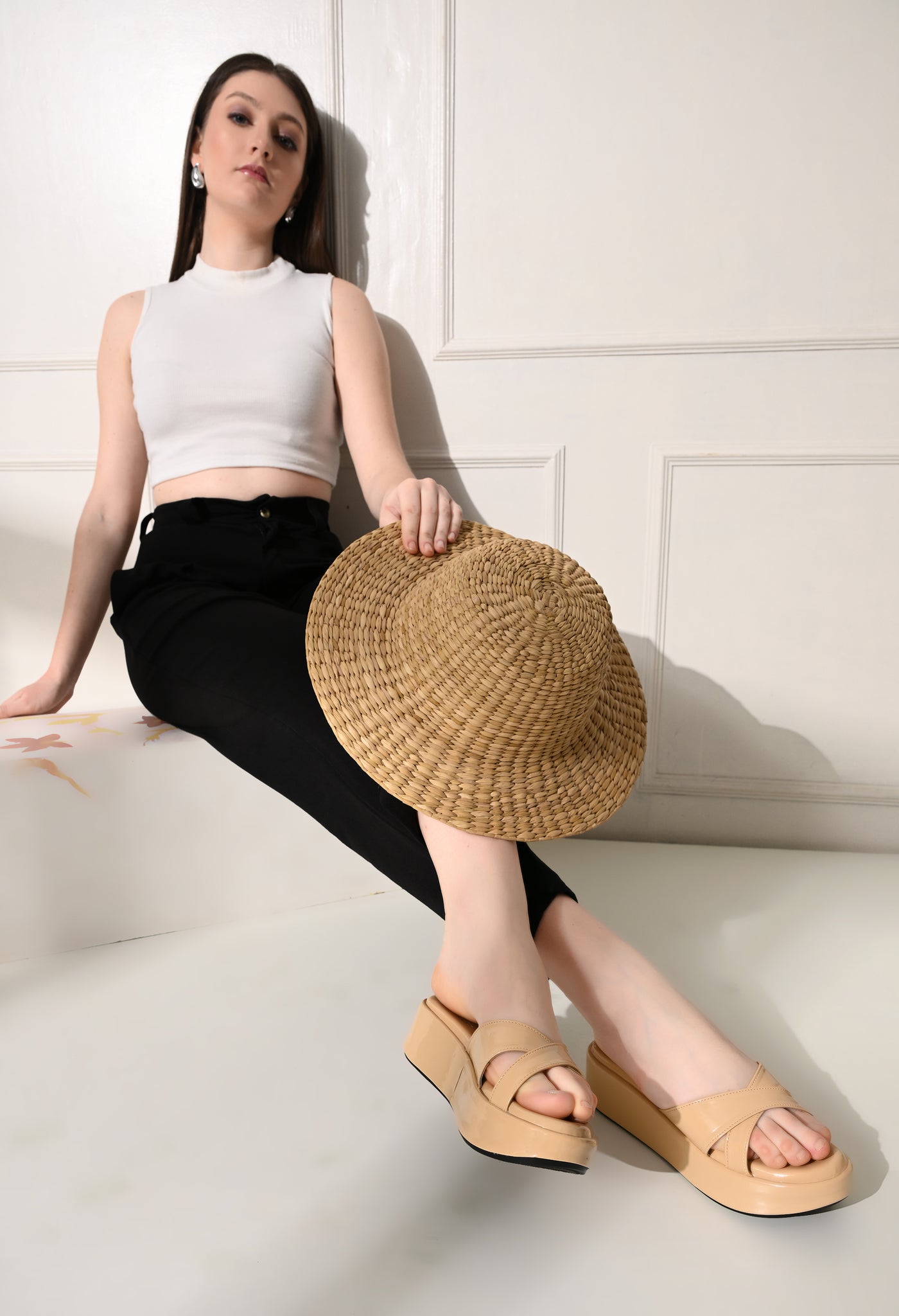 CROSS STRAP WEDGES - Beige